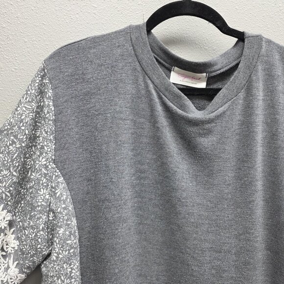 Sugarfox Sweatshirt Womens 1XL Gray Floral Panel Lace Trim Pullover Long Sleeve - Picture 3 of 9